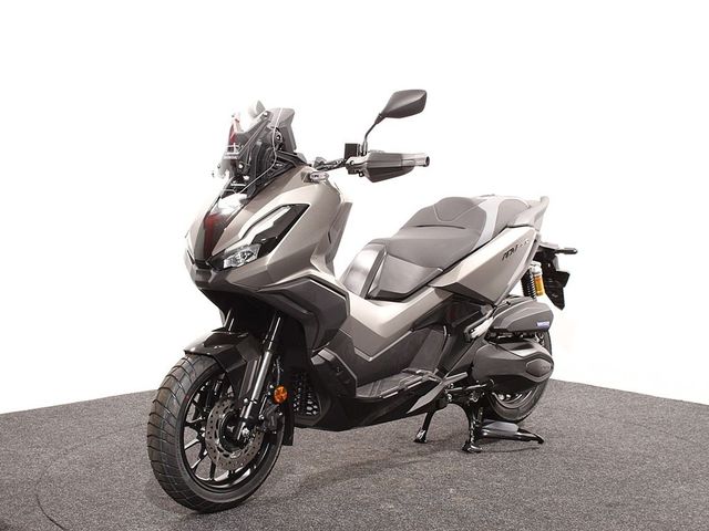 honda - adv-350