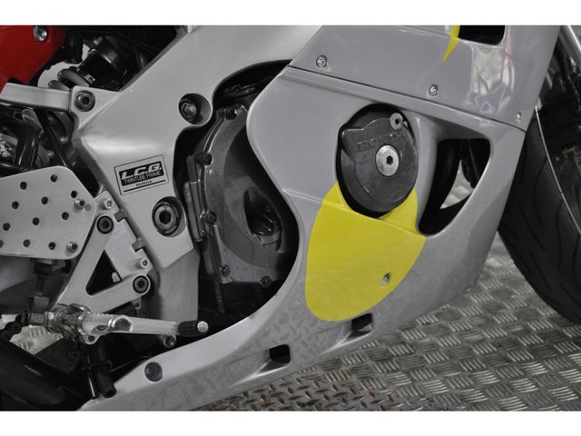honda - cbr-400-rr