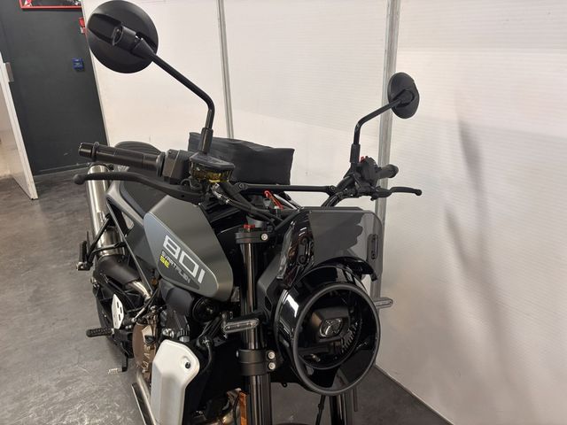 husqvarna - svartpilen-801
