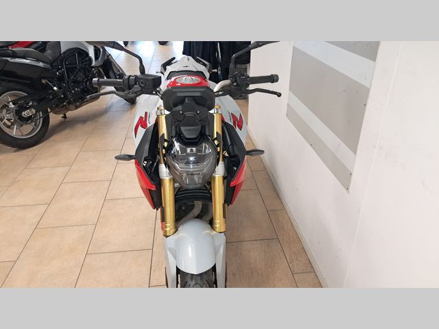 bmw - f-900-r