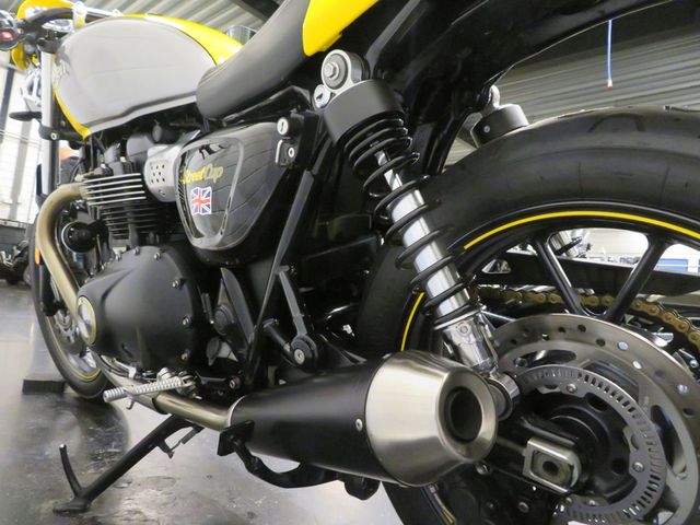 triumph - street-cup