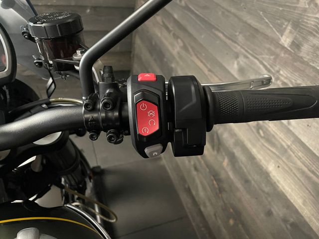 triumph - scrambler-1200-xc