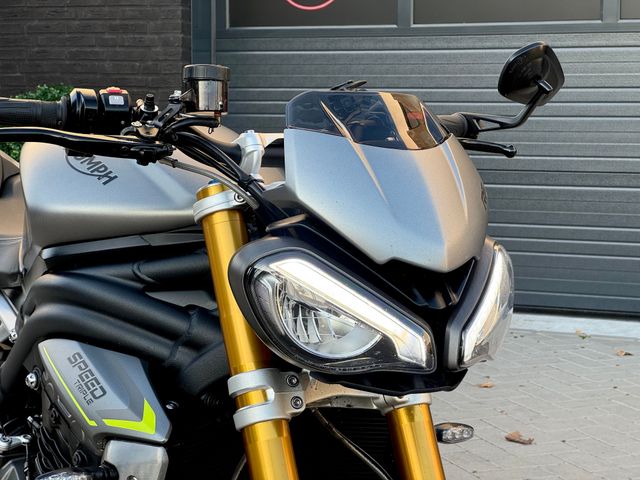 triumph - speed-triple-1200-rs