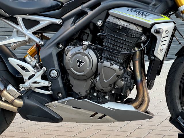 triumph - speed-triple-1200-rs