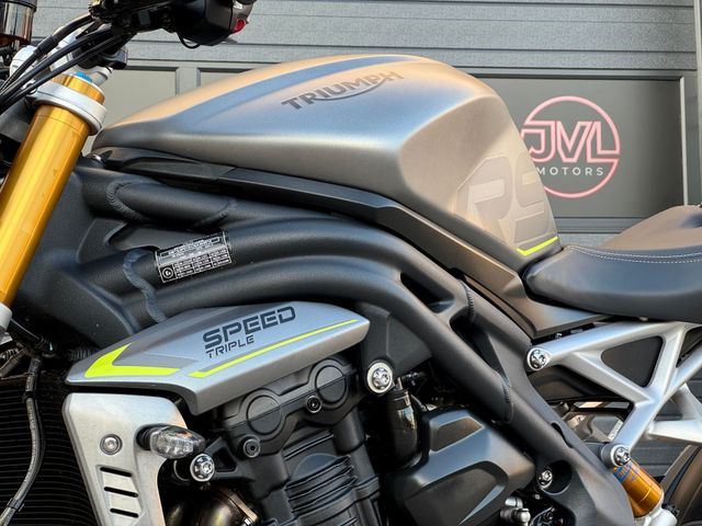 triumph - speed-triple-1200-rs