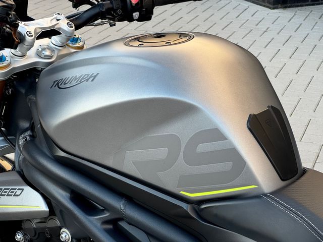 triumph - speed-triple-1200-rs