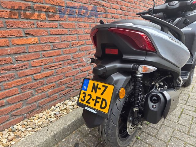 yamaha - tricity-300