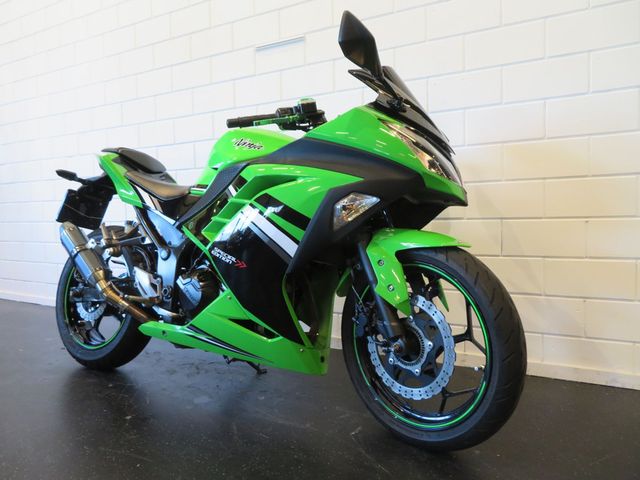 kawasaki - ninja-300