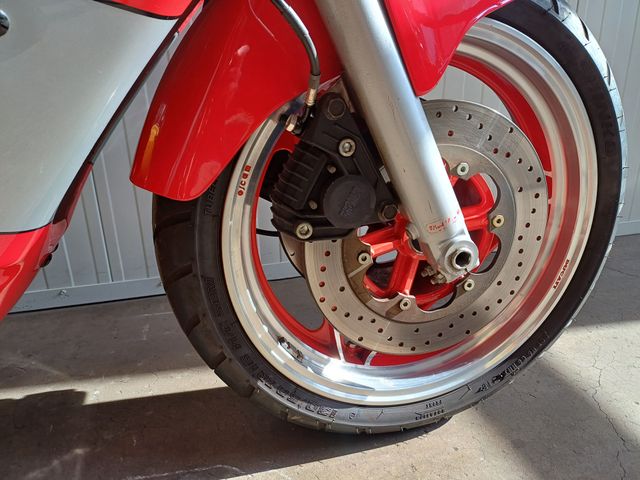 ducati - 750-sport-carenata