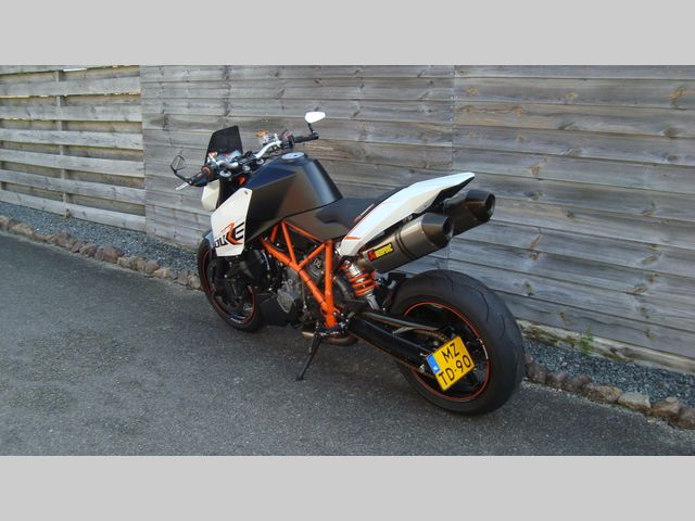 ktm - 990-super-duke-r