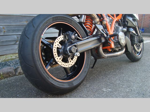 ktm - 990-super-duke-r
