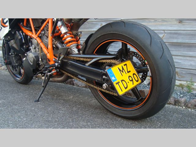 ktm - 990-super-duke-r