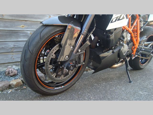 ktm - 990-super-duke-r