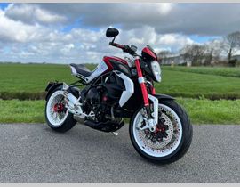 MV Agusta Brutale 800 Dragster RR 2015 occasion