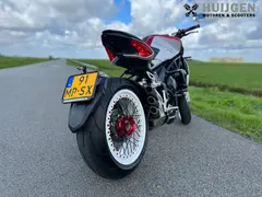 MV Agusta Brutale 800 Dragster RR 2015 occasion – foto 9 van 11