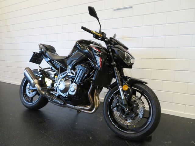 kawasaki - z900