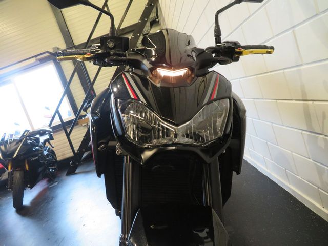 kawasaki - z900