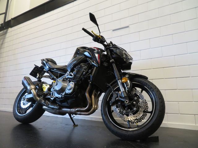 kawasaki - z900