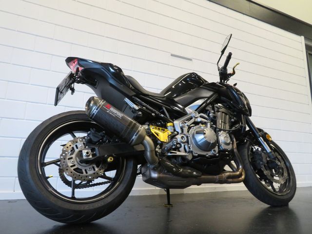 kawasaki - z900