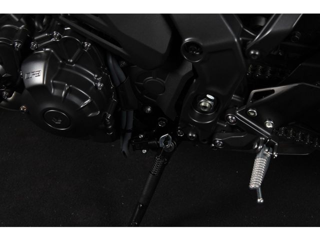 yamaha - mt-09-y-amt