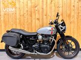 TRIUMPH STREET TWIN