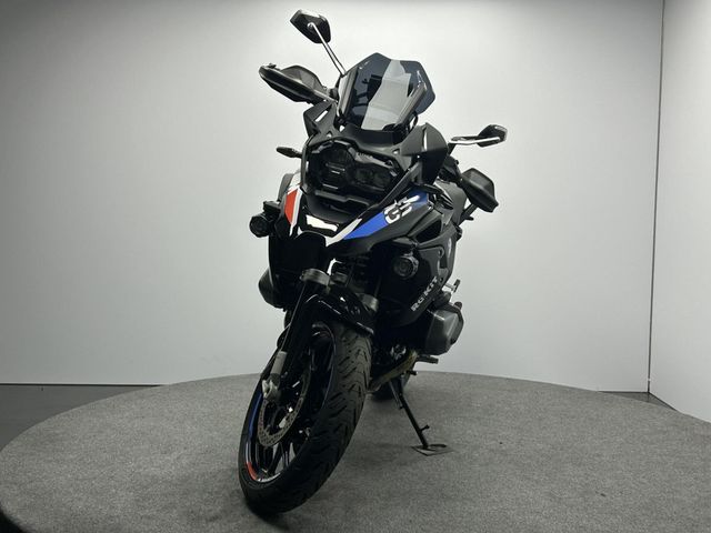 bmw - r-1250-gs-triple-black