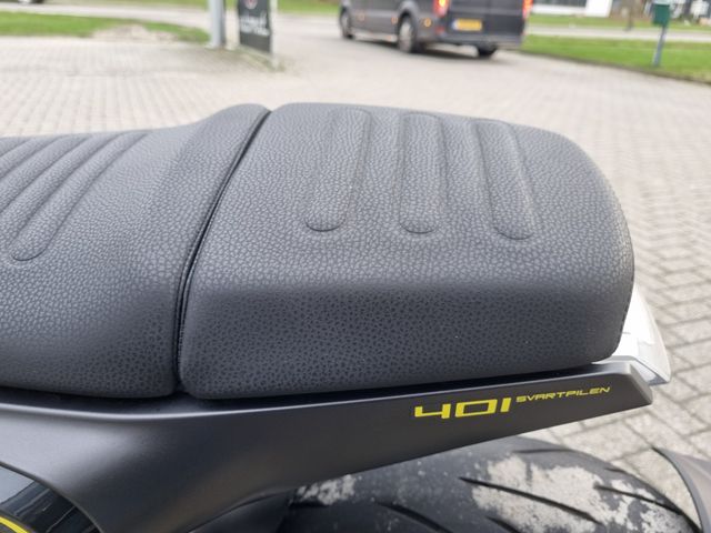 husqvarna - svartpilen-401