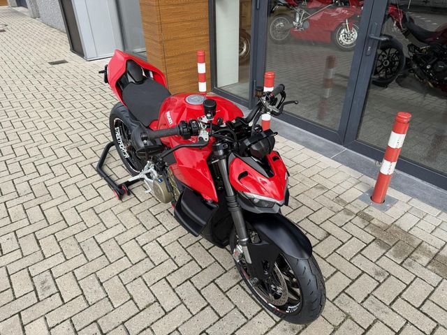 ducati - streetfighter-v4