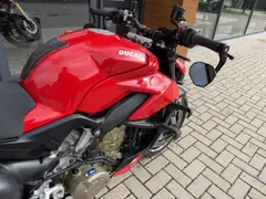 Ducati Streetfighter V4 Desmo uitgevoerd # mono posto 2020 occasion – foto 7 van 17