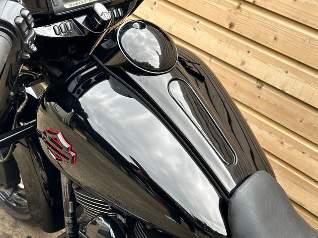 harley-davidson - street-glide-special-flhxs