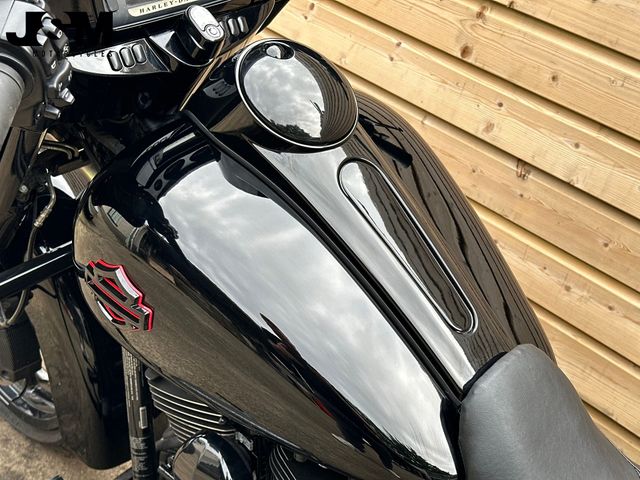 harley-davidson - street-glide-special-flhxs