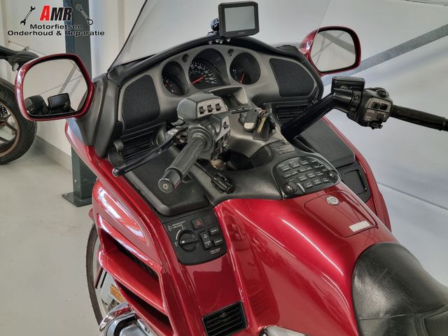 honda - gl-1800-goldwing