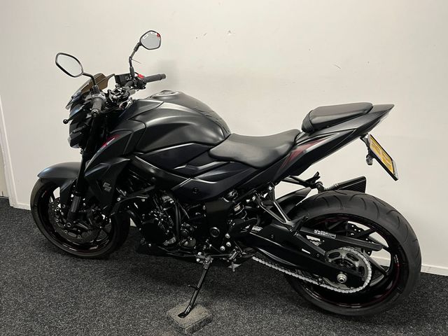 suzuki - gsx-s-750-abs