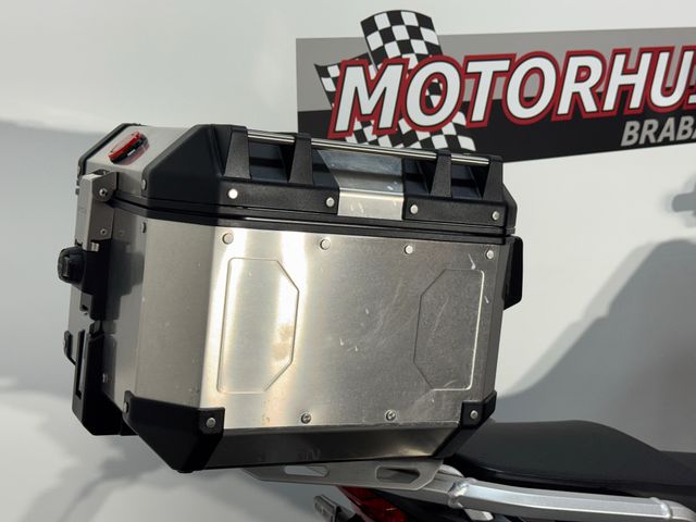 honda - crf-1100-l-africa-twin-adventure-sports