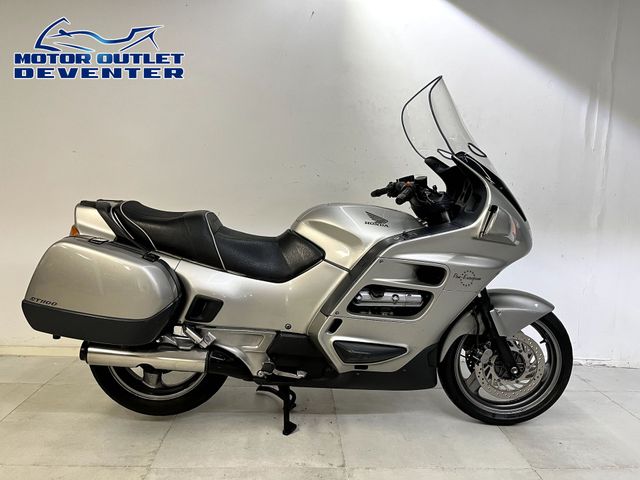 honda - st-1100-pan-european