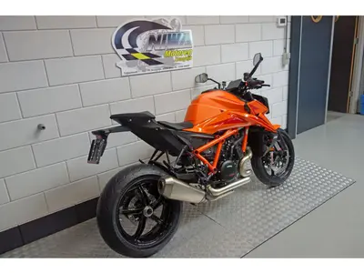 KTM 1390 SUPER DUKE R EVO – foto 2
