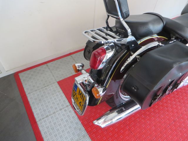 honda - vt-1100-c3-shadow