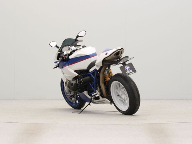 bmw - hp-2-sport