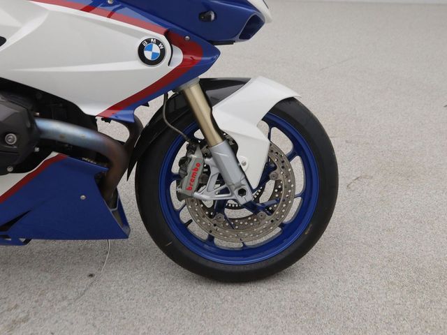 bmw - hp-2-sport