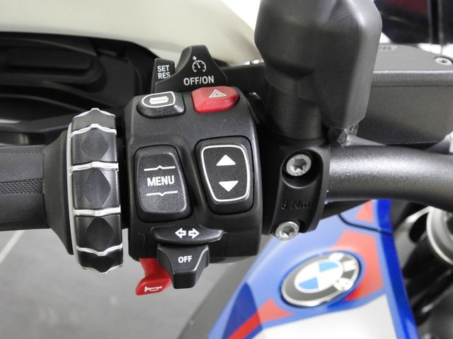bmw - r-1300-gs