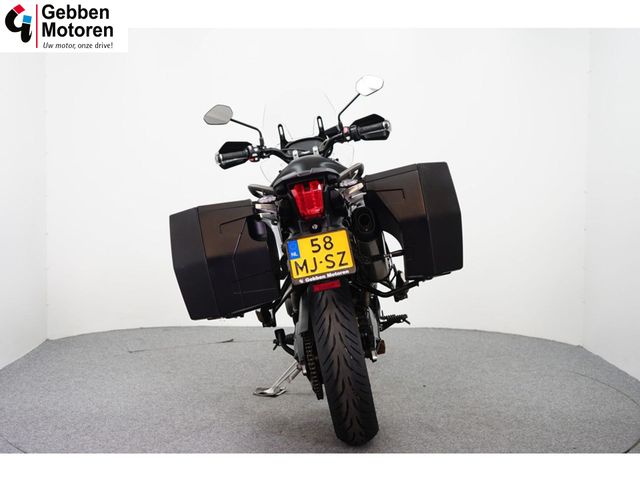 triumph - tiger-800-xrx