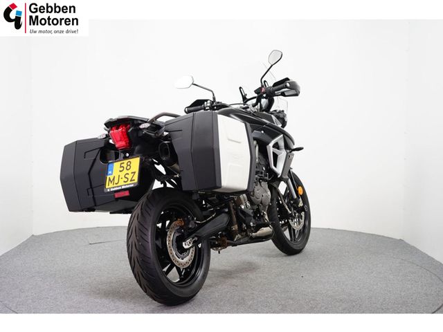 triumph - tiger-800-xrx