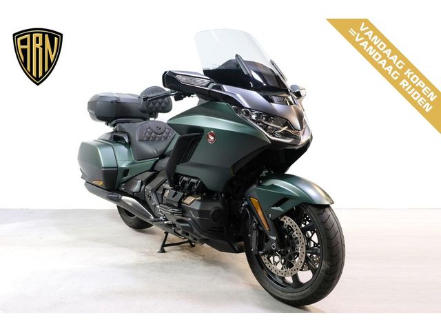 honda - gl-1800-goldwing-bagger-dct