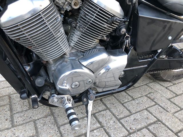 honda - vt-750-c2-shadow-ace