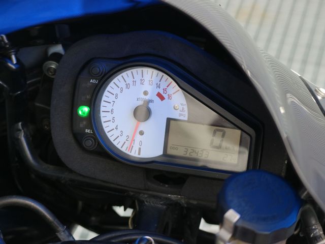 suzuki - gsx-r-600