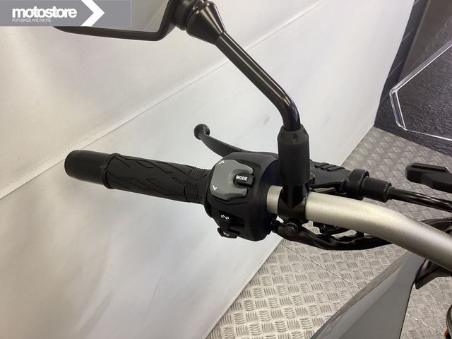 suzuki - v-strom-800