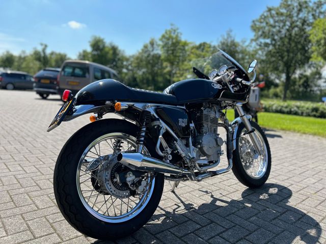mash - tt-40-cafe-racer