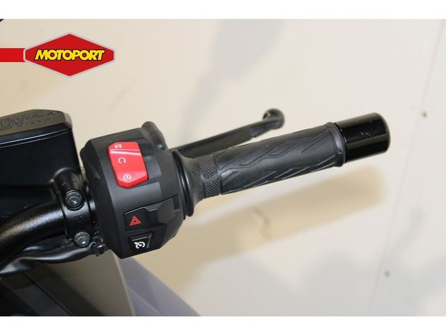 suzuki - gsx-s-1000-gt