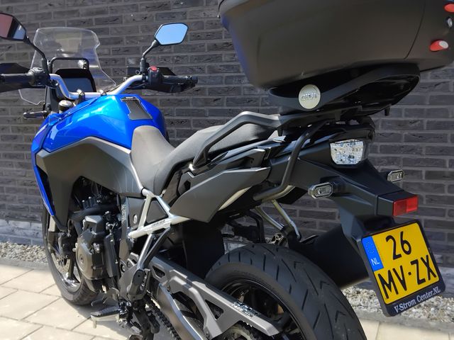 suzuki - v-strom-800
