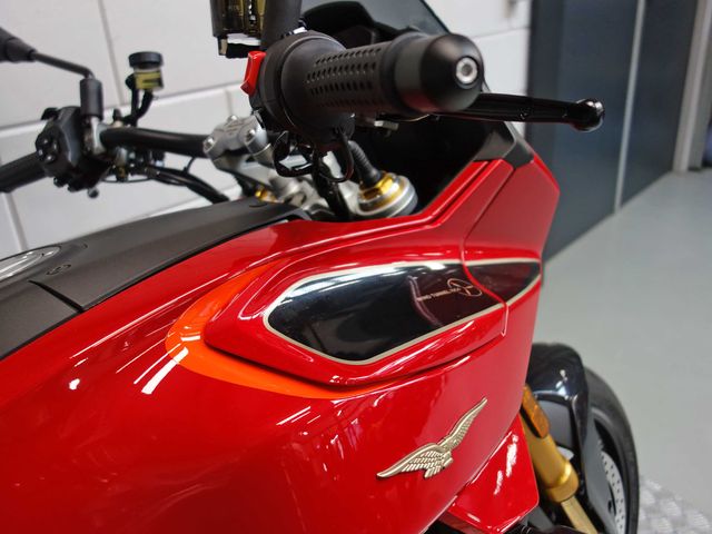 moto-guzzi - v-100-mandello-s